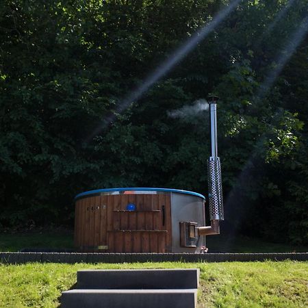 Malinowe Wzgórze domki 60 m2 z balią na wyłączność Krzeszna Exterior foto